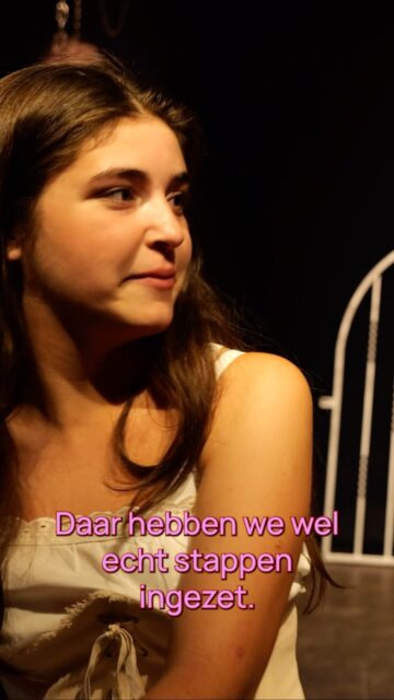 Maak kennis met Cana en Raisa! In ‘Kopzorgen’ volgen we twee vrouwen in de laatste uren voor hun executie. Hun misdaad? Hun karakter. Een muziektheatervoorstelling over de prijs van eigenzinnigheid.
📍 Festival Poolshoogte (tijdens Deventer Op Stelten) – 3, 4 & 5 juli
#PEIL #Poolshoogte #Deventer #Theaterschip #FestivalOeverloos Zutphen HetKoelhuis stedendriekhoek Maaiveld